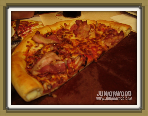 Yummy pizza at Pizzahut